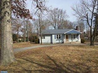 710 E Oak Rd, Vineland, NJ 08360