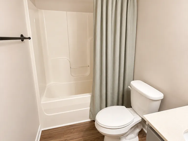 8233 Rachel Ln — Photo 10
