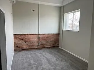 910 Broad St — Photo 8