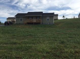 535 Low Vly, Dandridge, TN 37725