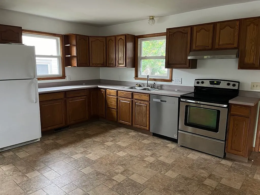 Building Photo - 735 N 2nd St #1