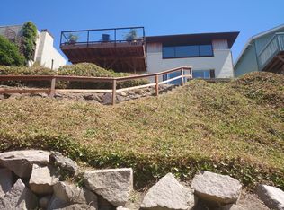 5052 37th Ave SW, Seattle, WA 98126