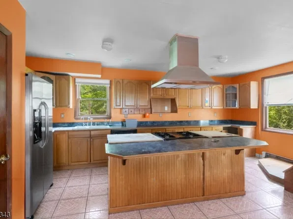 20 Pershing Ave, Jefferson Twp., NJ 07849