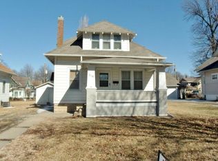 210 Miami St, Hiawatha, KS 66434