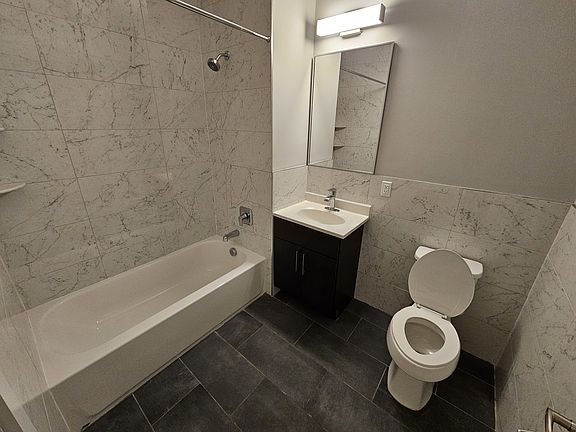 5th image of 120 Green St Unit 211