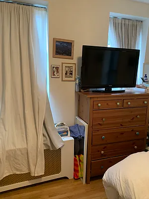 Rented by New York Realty | media 12