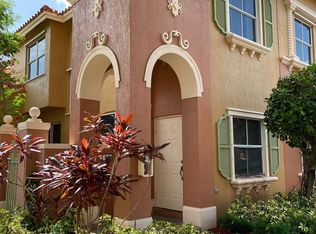 701 SW 107th Ave #2201, Hollywood, FL 33025