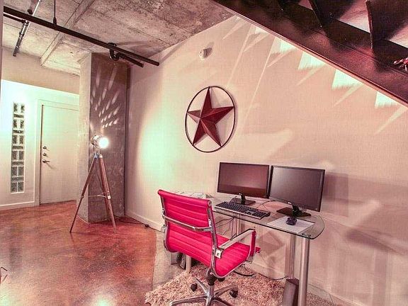 2nd image of 2000 Bagby St APT 7412