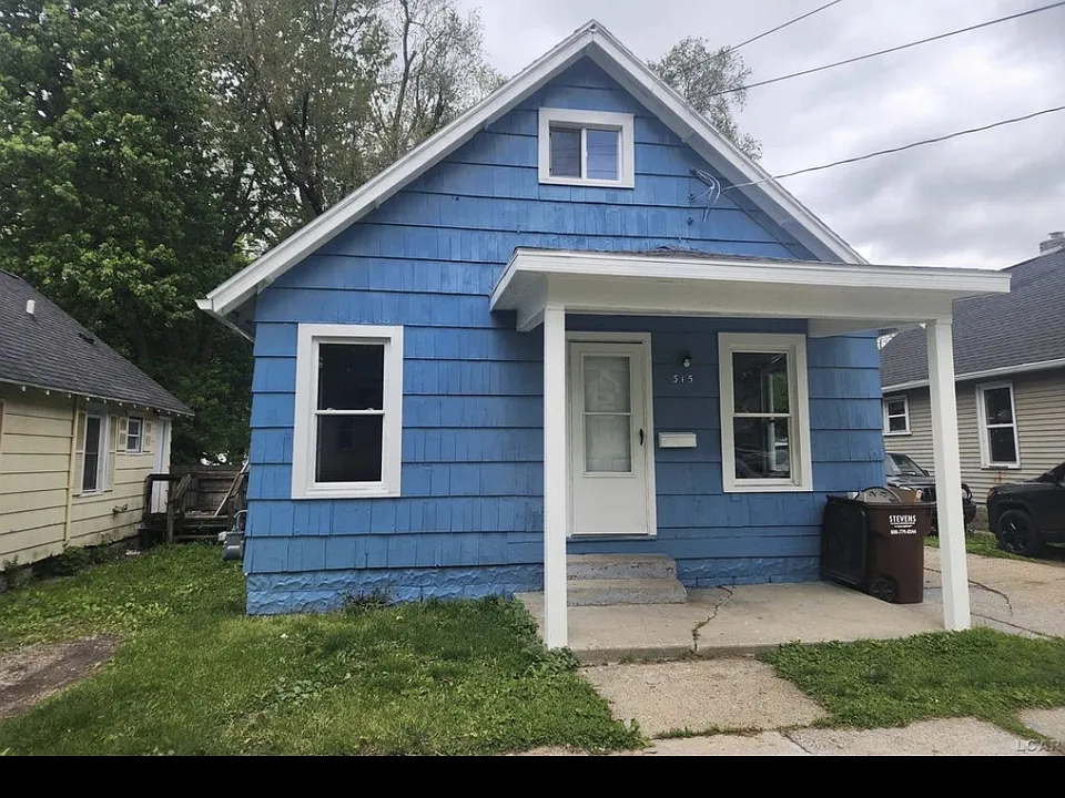 315 Lawrence Ave