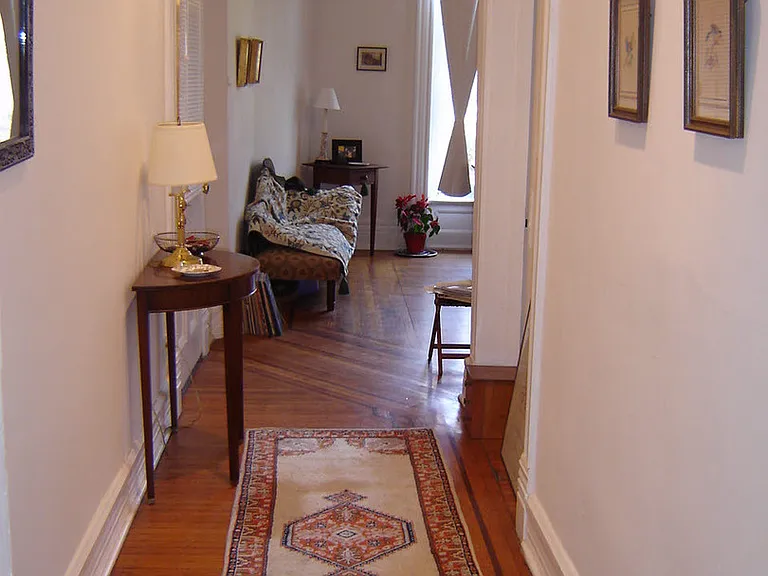 406 Fountain Court — Photo 5