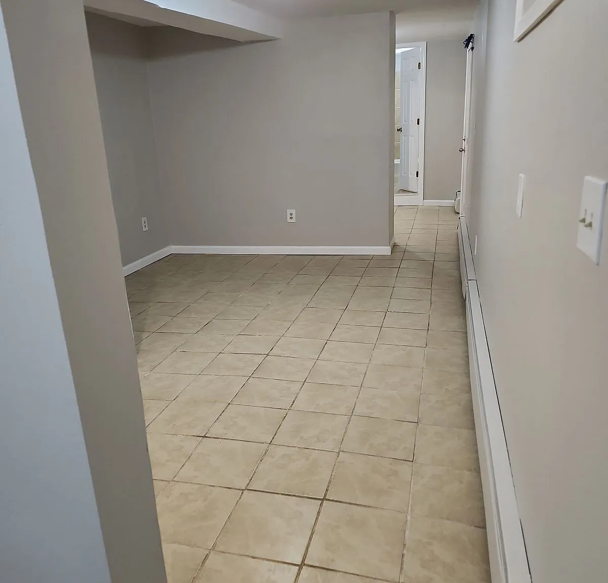 1 bed, 750 sqft, $1,000 — Photo 2
