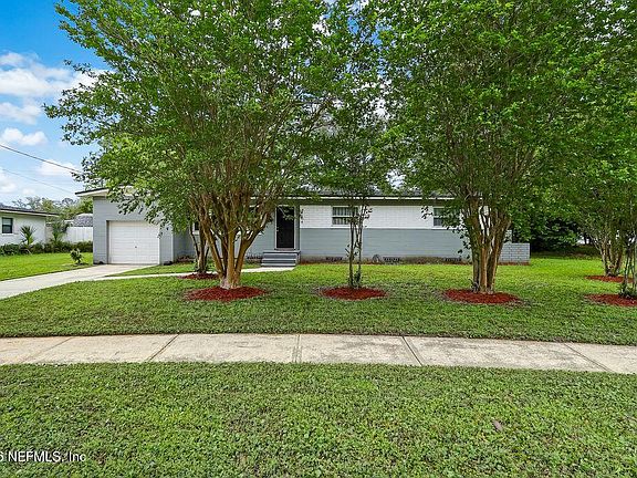 3rd image of 6104 VASARI Drive
