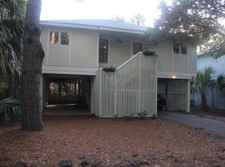 11 Twin Oaks Ln, Isle Of Palms, SC 29451