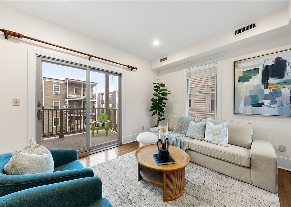 1st image of 62 Romsey St #2