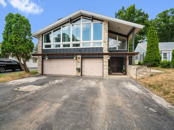 10340 W Rogers STREET, West Allis, WI 53227