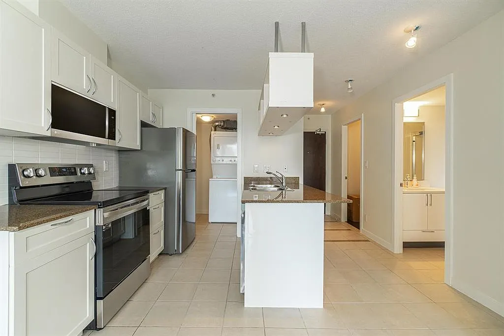 2 bed, 756 sqft, $3,350 — Photo 2