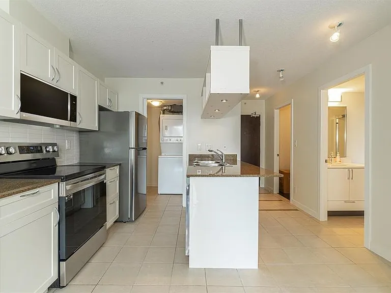 933 Hornby St #809 — Photo 2