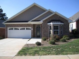 106 Sweet Oaks Ln, Statesville, NC 28677