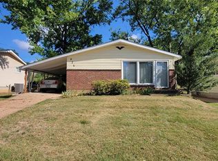 621 Pinellas Dr, Saint Louis, MO