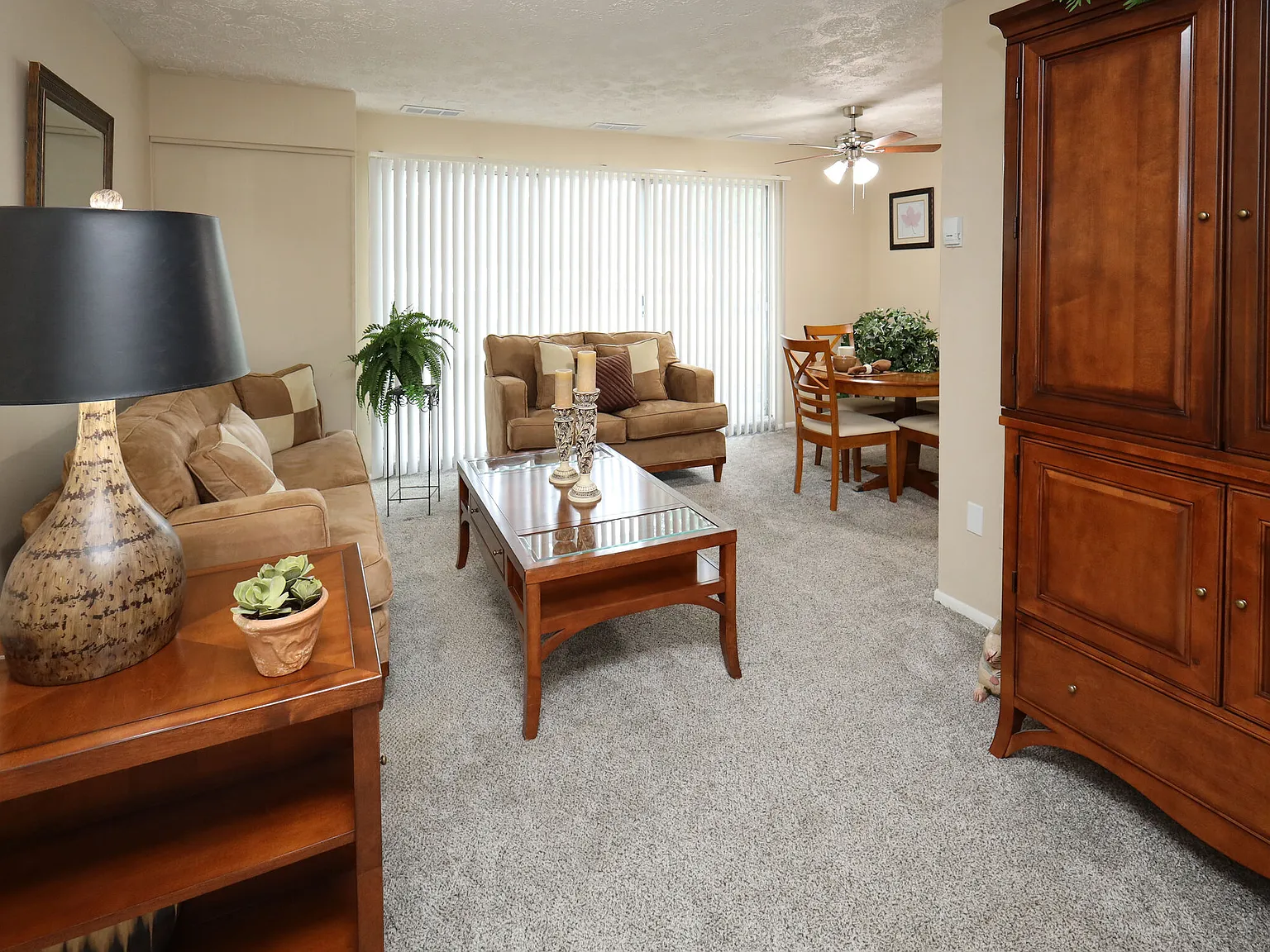 Willoughby Hills Towers — Photo 2