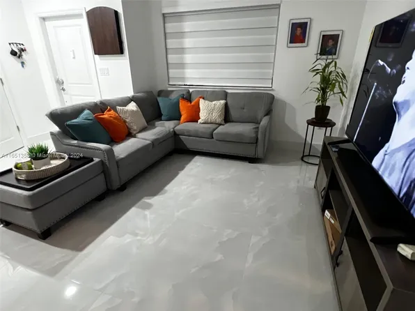 386 NW 12th Ave, Florida City, FL 33034