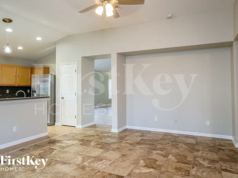 25904 Prada Dr — Photo 4