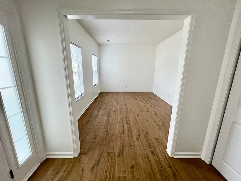 113 Fairhaven Dr — Photo 4