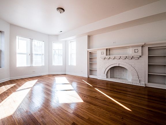 3rd image of 7748 S East End Ave #2192423