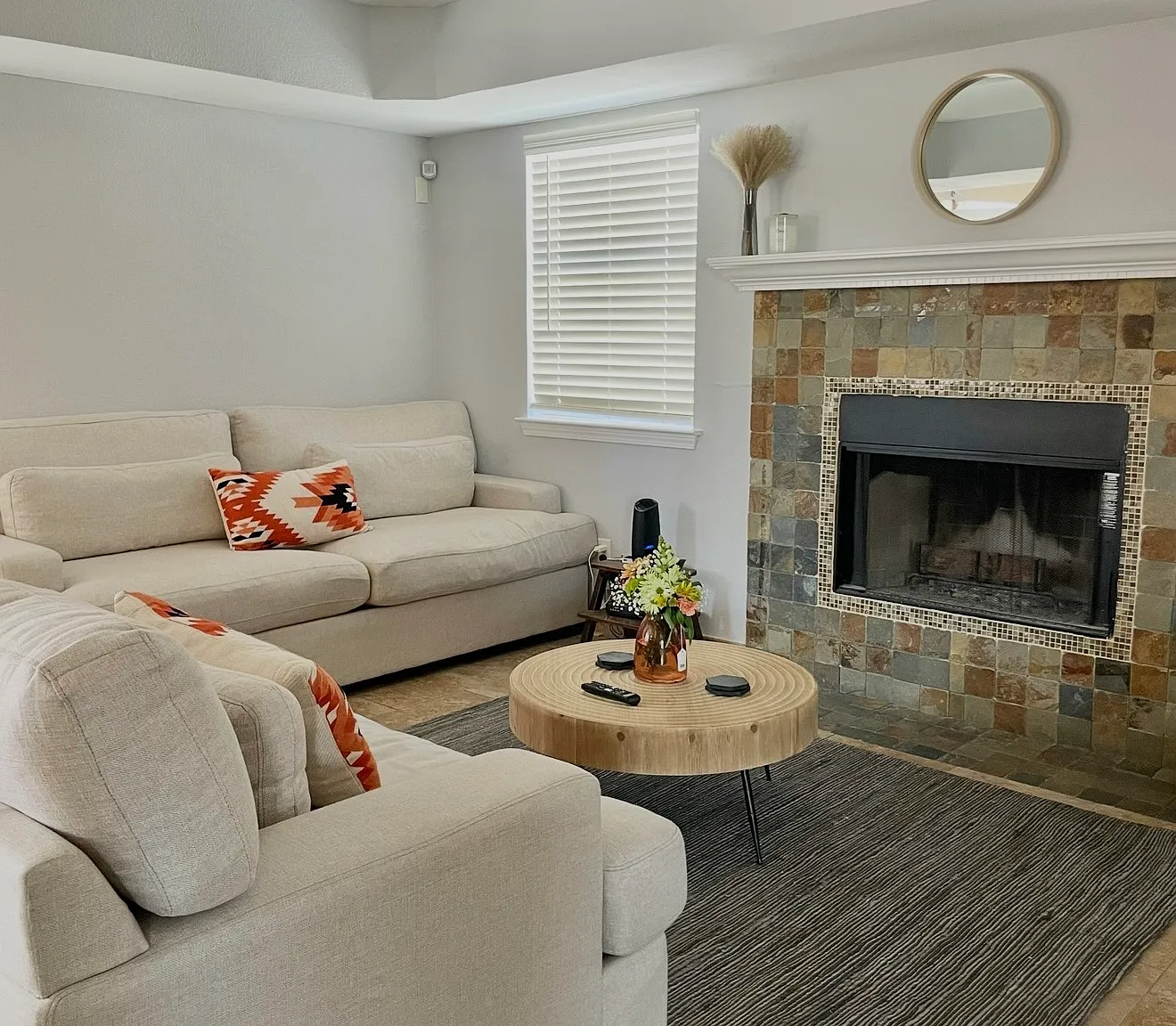 3 bed, 2.5 bath, 1797 sqft, $1,950 — Photo 4