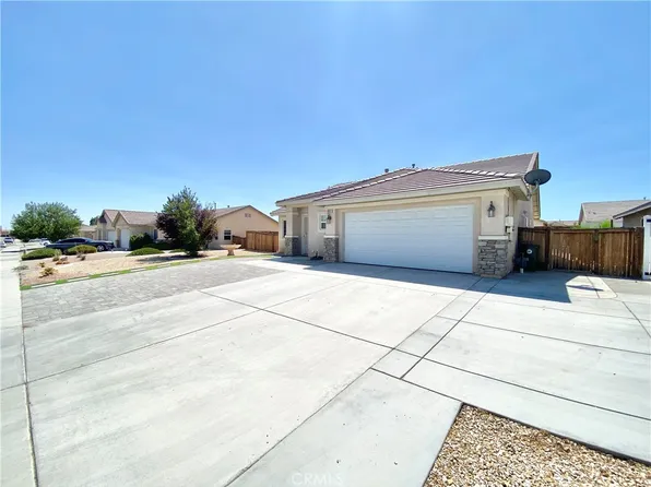 10951 Hillsborough St, Adelanto, CA 92301