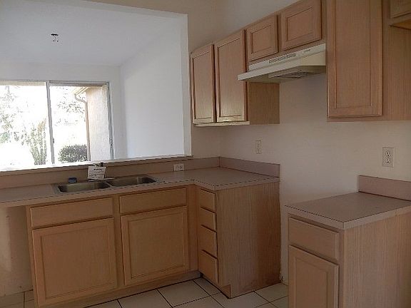 2nd image of 6444 Park Lake Cir