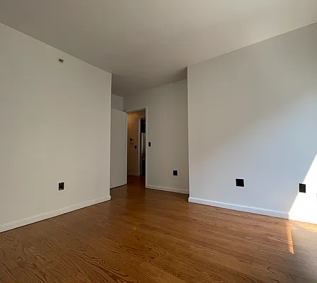 Rented by Compass | media 13