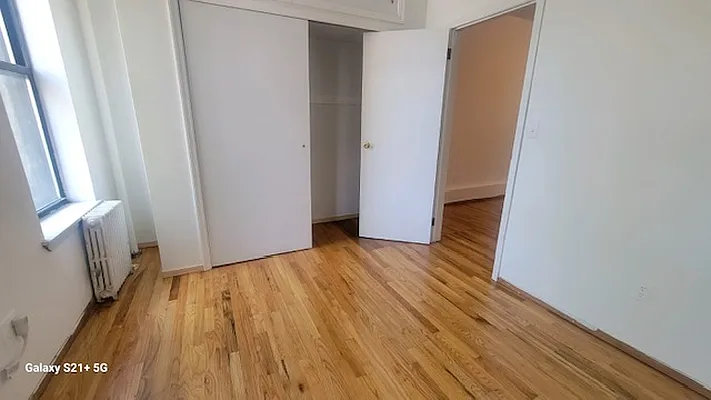 Rented by Chartwell Manhattan Realty | media 15