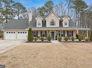153 Stone Creek Dr, Dallas, GA