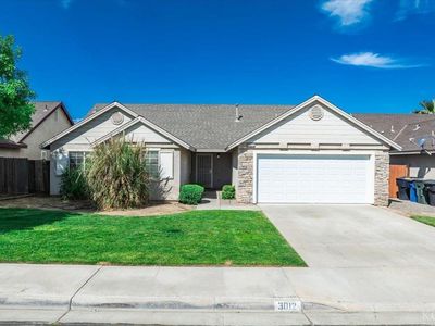 3012 Pine St, Hanford, CA, 93230