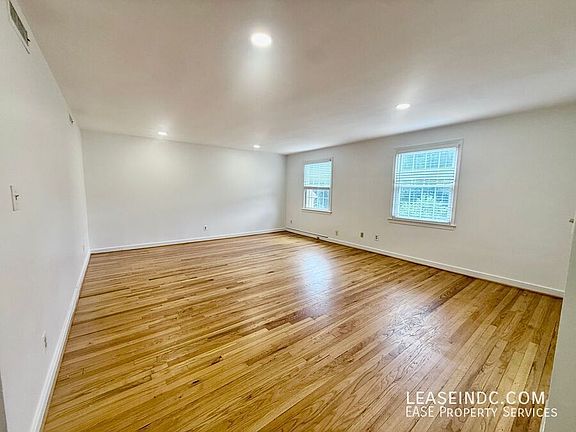 3rd image of 8203 Grubb Rd Unit G-202