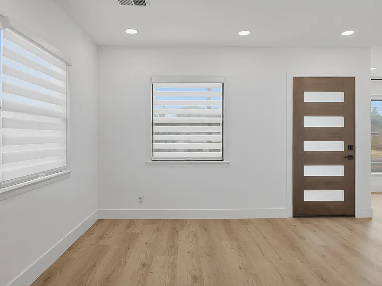 4463 Palo Verde Ave — Photo 14