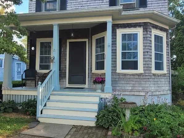 23 Lyng St, Dartmouth, MA 02747