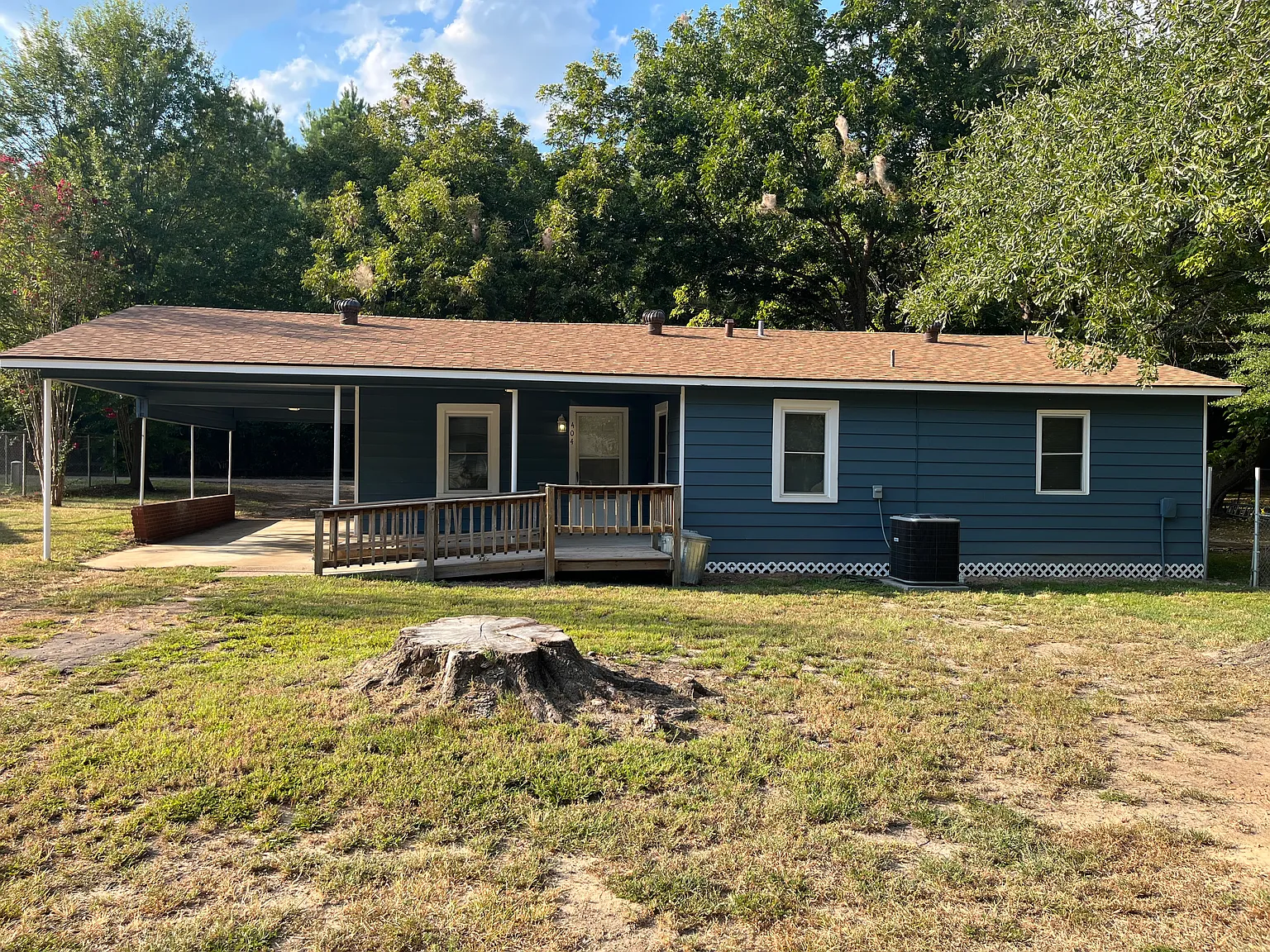 3 bed, 1248 sqft, $1,700 — Photo 1