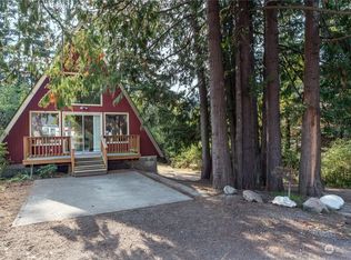 853 51st St, Port Townsend, WA 98368