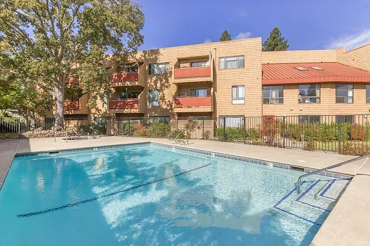 Le Boulevard Apartments — Photo 56