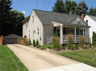 556 Massillon Rd, Akron, OH 44306