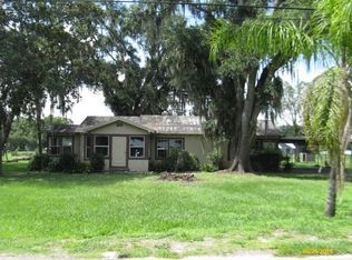 2812 E Williams Rd, Plant City, FL 33565