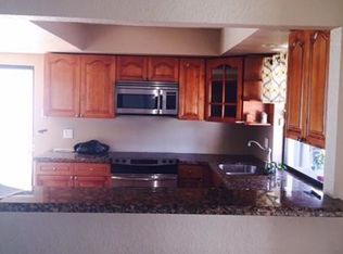 1351 E Sandpiper Cir, Pembroke Pines, FL 33026