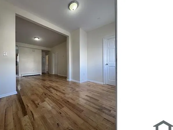 319 Beach 44th St #2, Far Rockaway, NY 11691