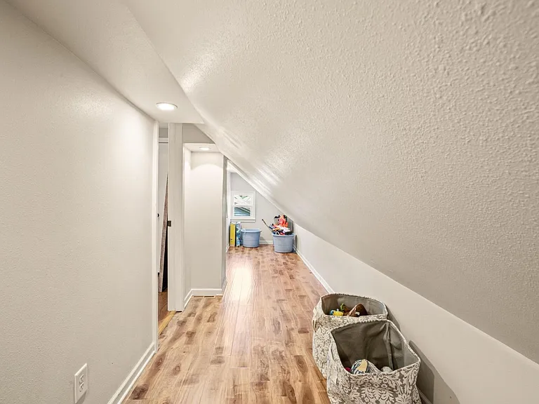 8325 N Whitney Rd — Photo 15