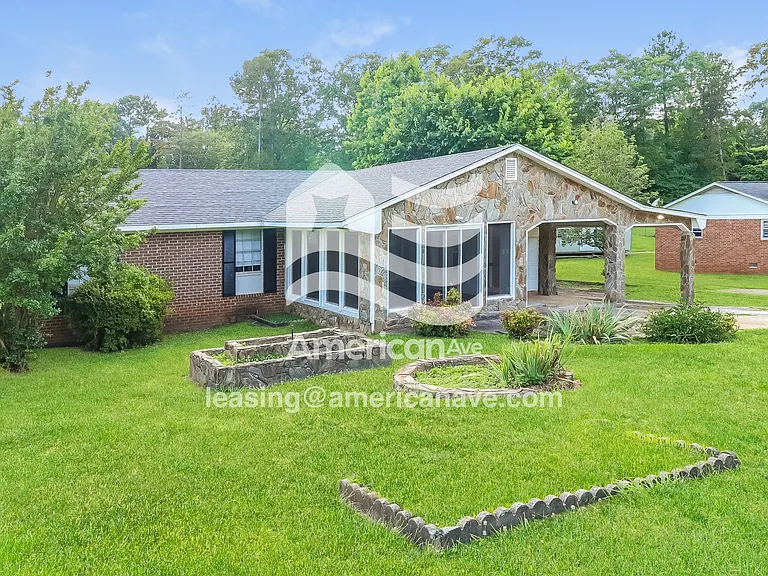 590698_001_front_view_2.jpg