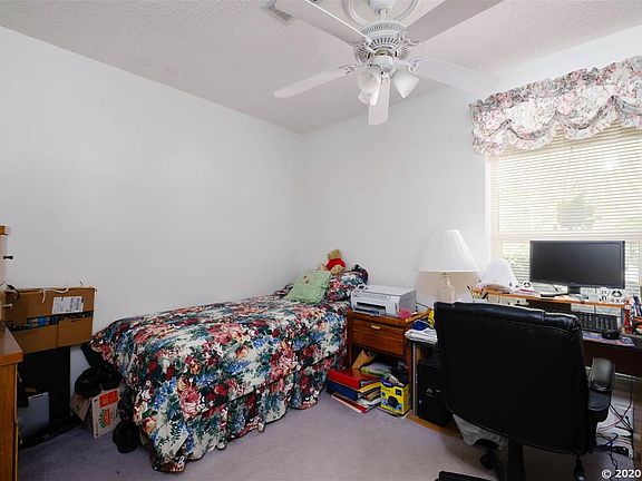 5th image of 4010 NW 20th Dr