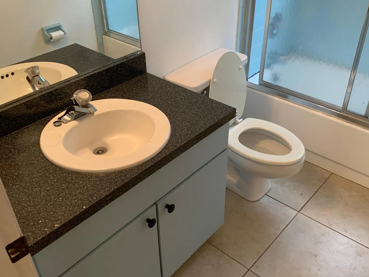 2 bed, 1130 sqft, $2,100 — Photo 4