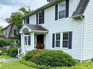 9 Wright Pl, South Hadley, MA 01075